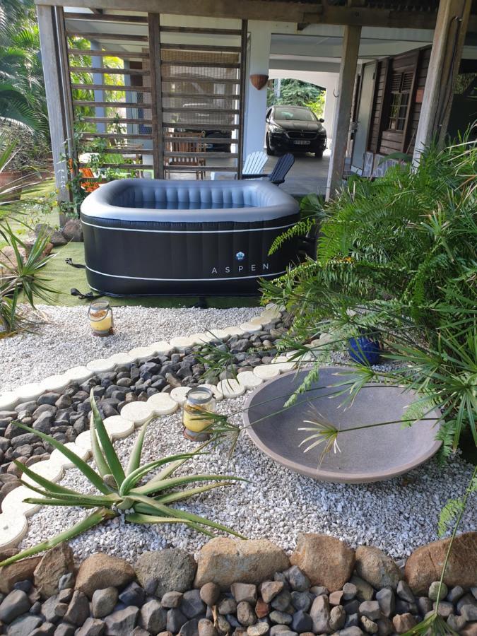Le Goyav' Appart Avec Piscine Et Jacuzzi Au Vauclin Le Vauclin Luaran gambar